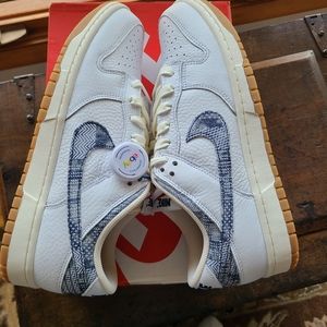 Men's NWT Nike dunk low size 10.5